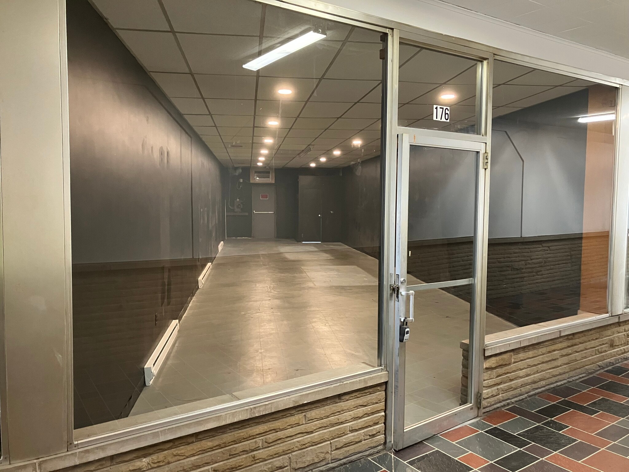 4313 Walnut St, McKeesport, PA for lease Interior Photo- Image 1 of 3