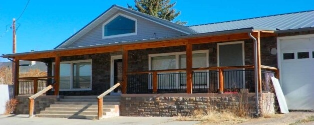 144 W Main St, Bicknell, UT for sale - Primary Photo - Image 1 of 1