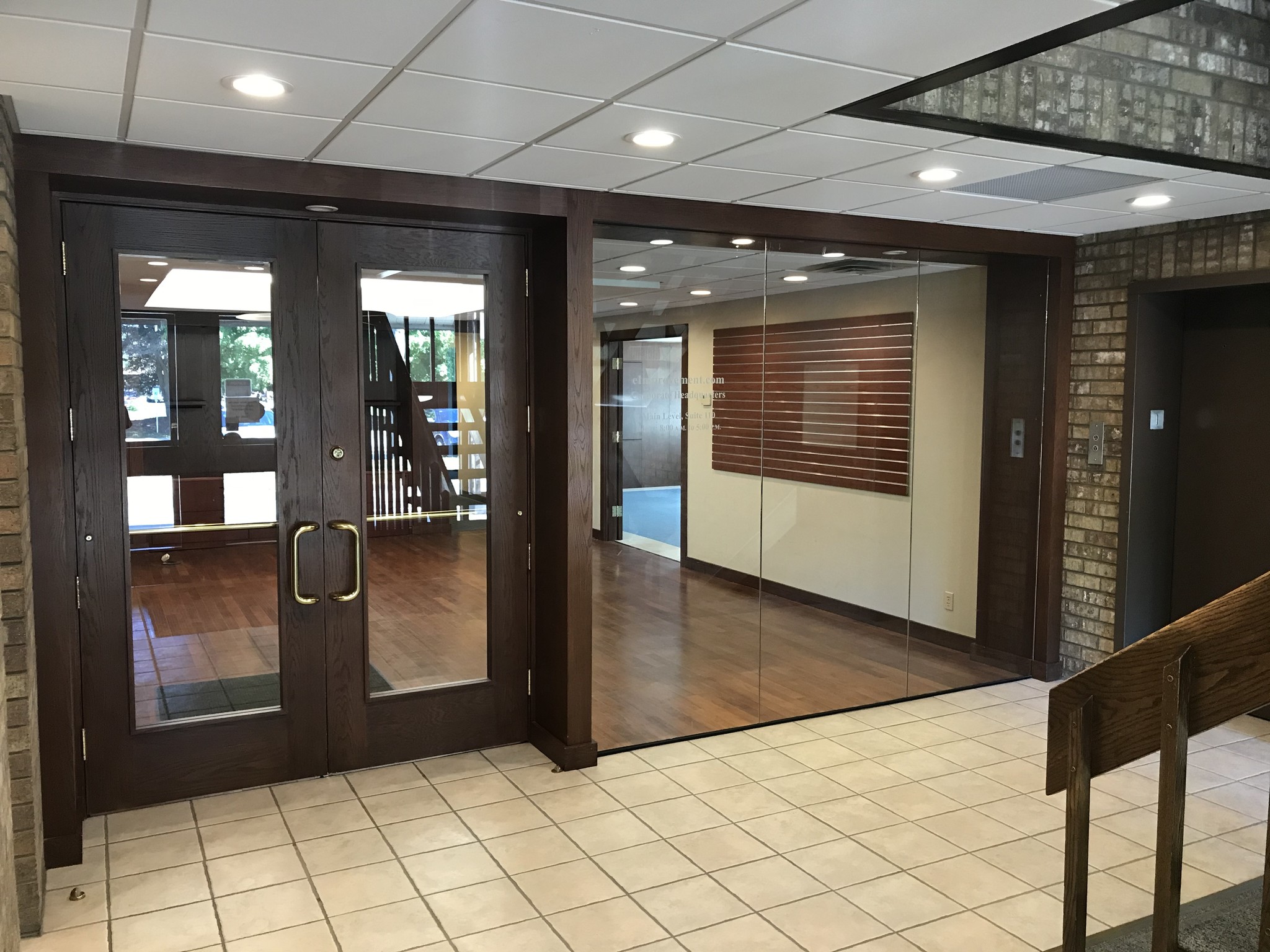 4061 N Main St, Racine, WI for lease Lobby- Image 1 of 9