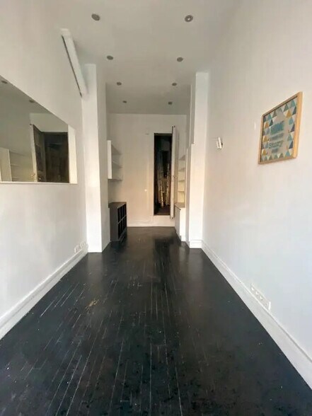 Retail in Paris for lease - Building Photo - Image 3 of 5