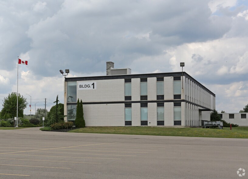 225 Henry St, Brantford, ON for lease - Building Photo - Image 3 of 3