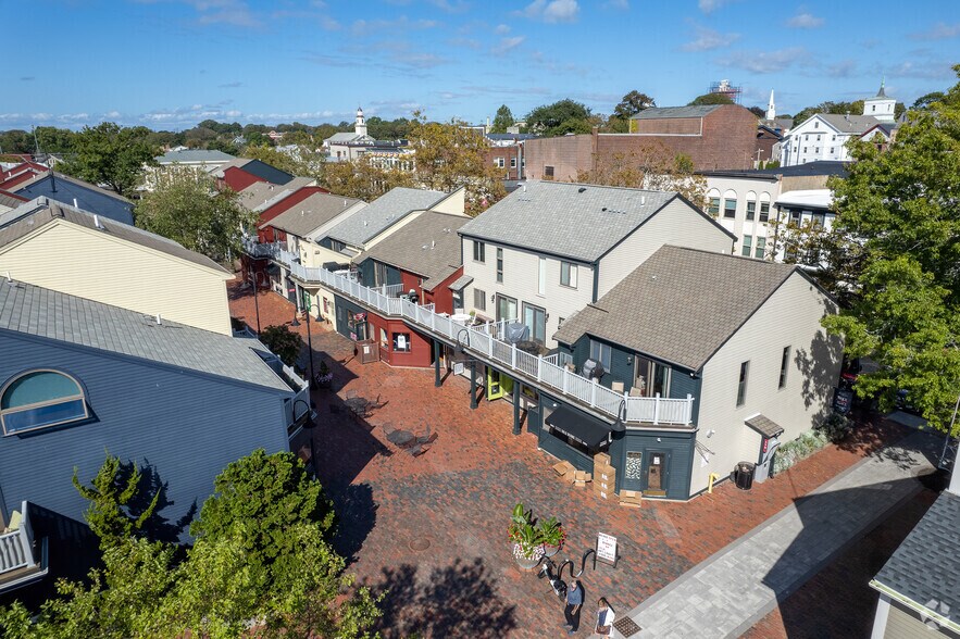 201230 Goddard Row, Newport, RI 02840 Retail for Sale
