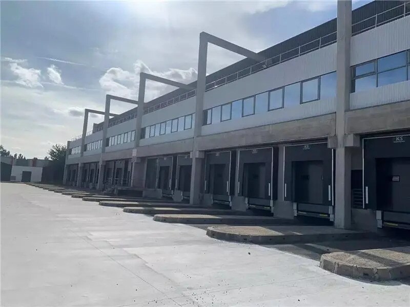 Industrial in Gretz-Armainvilliers for lease Building Photo- Image 1 of 5