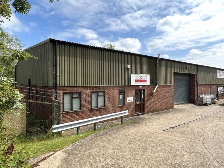 Borough Rd, Brackley for sale - Building Photo - Image 1 of 1