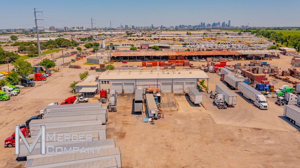 4700 Irving Blvd, Dallas, TX for lease - Building Photo - Image 2 of 5