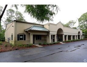 136 Beach City Rd, Hilton Head, SC for lease Interior Photo- Image 1 of 10