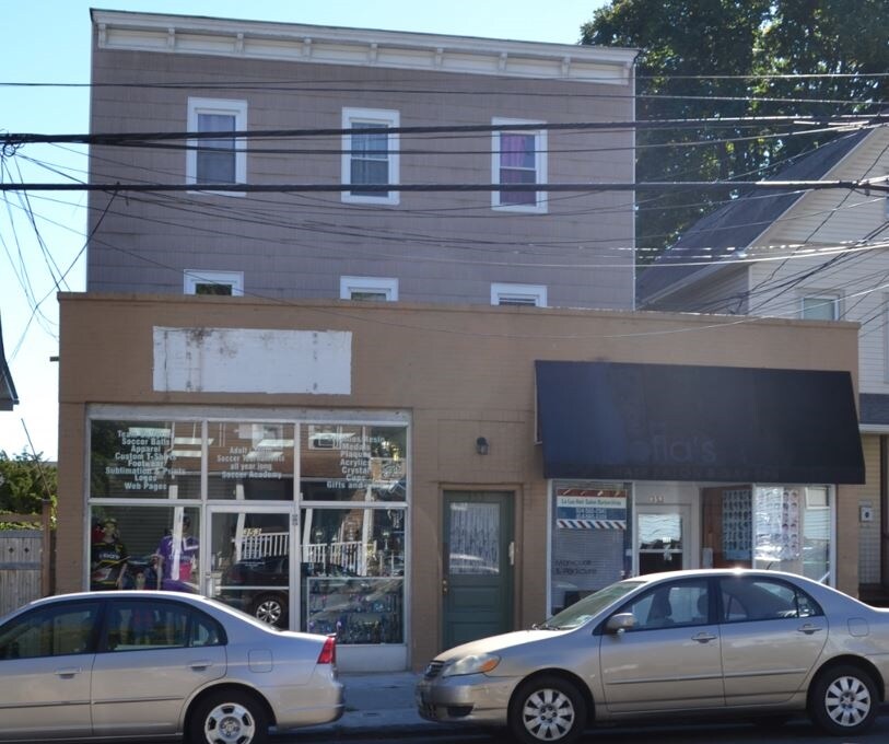 353 Willett Ave, Port Chester, NY 10573