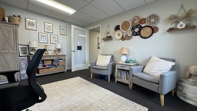 30 S Valley Rd, Paoli, PA for lease Interior Photo- Image 2 of 5