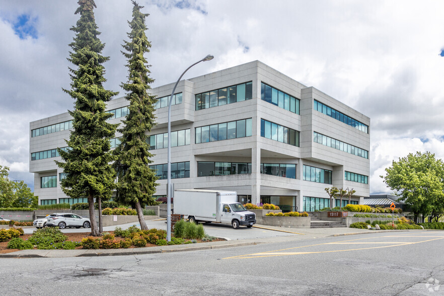 15117 101st Ave, Surrey, BC for lease - Building Photo - Image 3 of 5