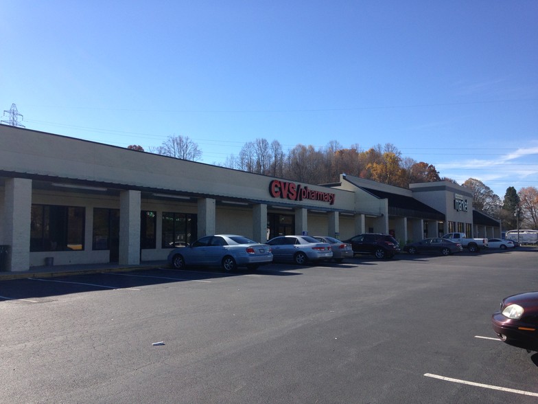 5215 Memorial Blvd, Kingsport, TN for sale - Building Photo - Image 1 of 1