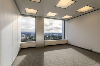 1 Kaiser Plz, Oakland, CA for lease Building Photo- Image 2 of 12