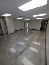 5440 E Fall Creek Parkway North Dr, Indianapolis, IN for lease Interior Photo- Image 2 of 6