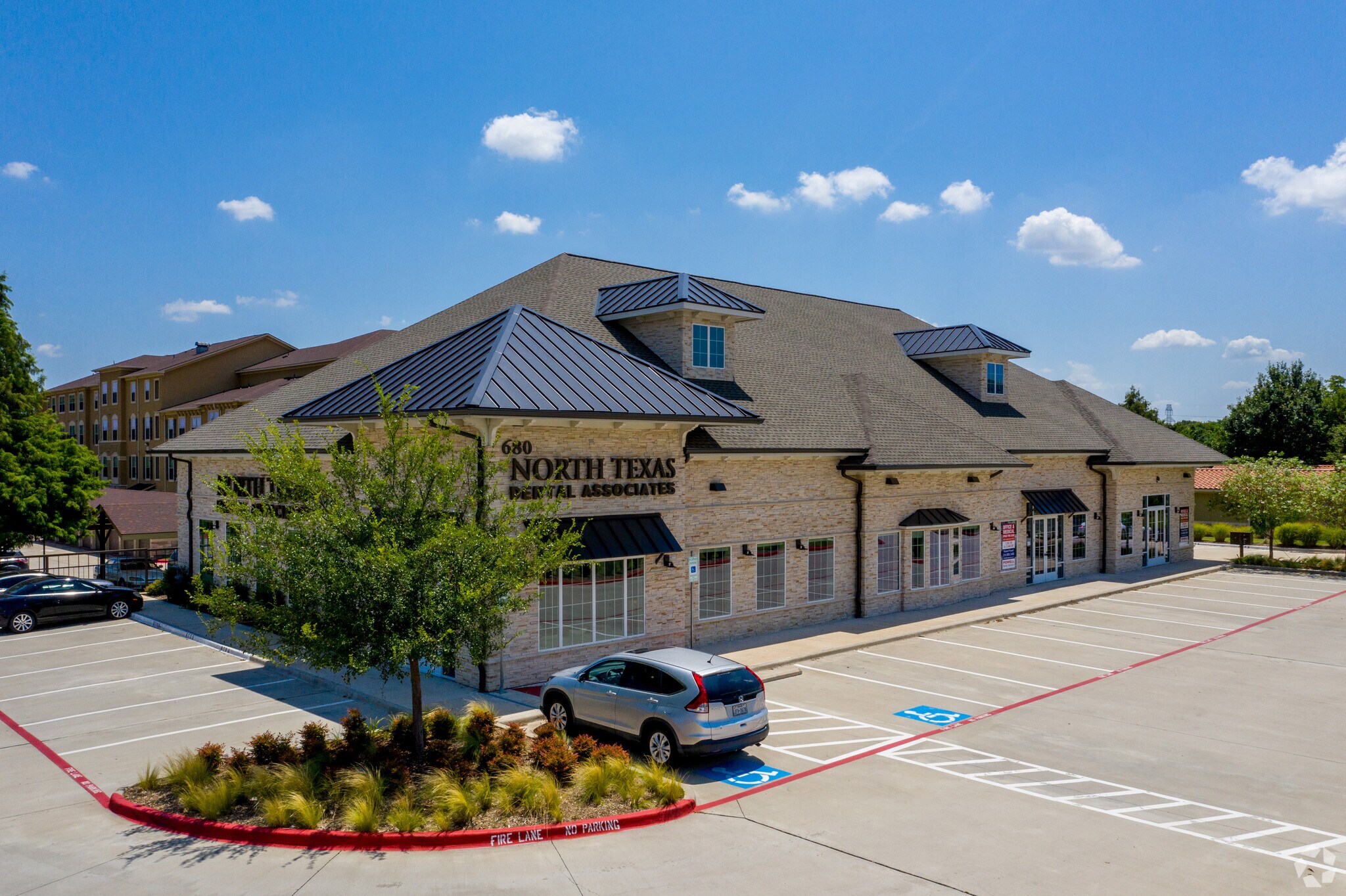 680 Independence Pky, Plano, TX for sale Primary Photo- Image 1 of 1