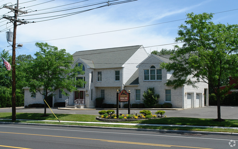 1100 N Black Horse Pike, Runnemede, NJ for sale - Building Photo - Image 1 of 1