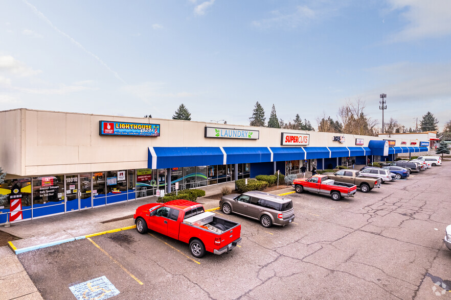 18010-18094 SE McLoughlin Blvd, Milwaukie, OR for lease - Primary Photo - Image 1 of 5