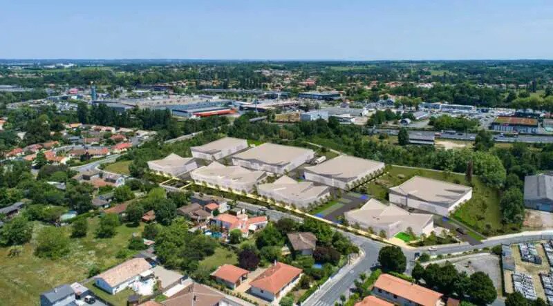 Flex in Carbon-Blanc for sale - Building Photo - Image 2 of 3