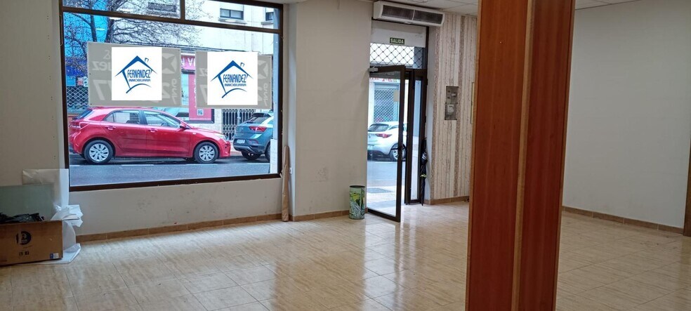 Retail in Cáceres, Cáceres for sale - Building Photo - Image 1 of 8