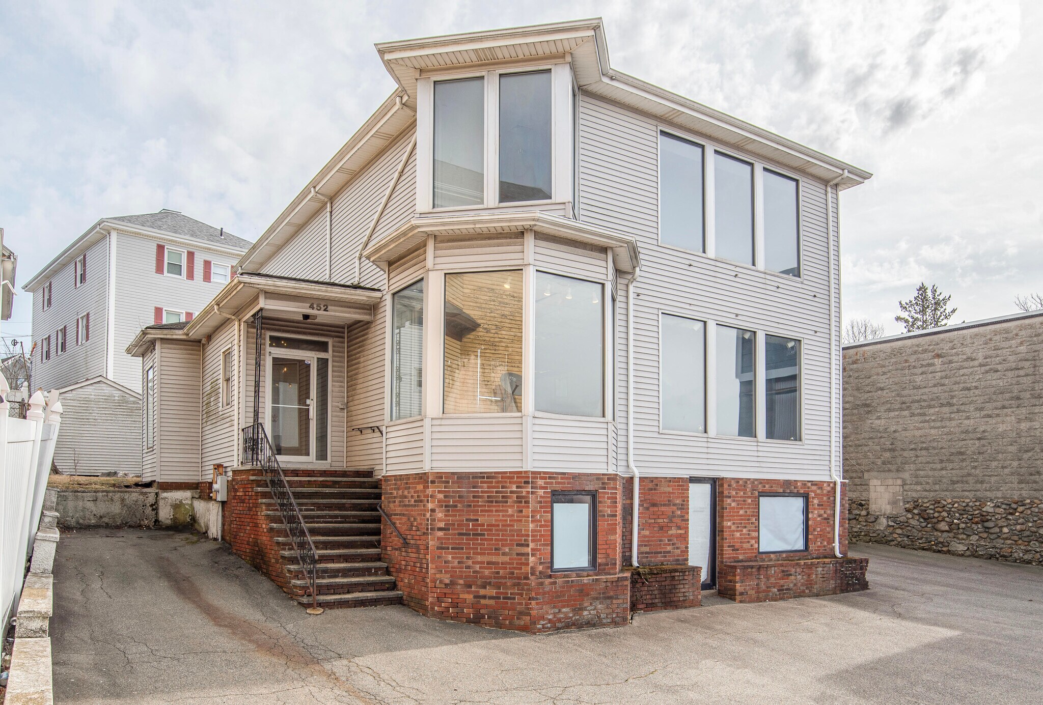 452 S Main St, Fall River, MA for sale Primary Photo- Image 1 of 1