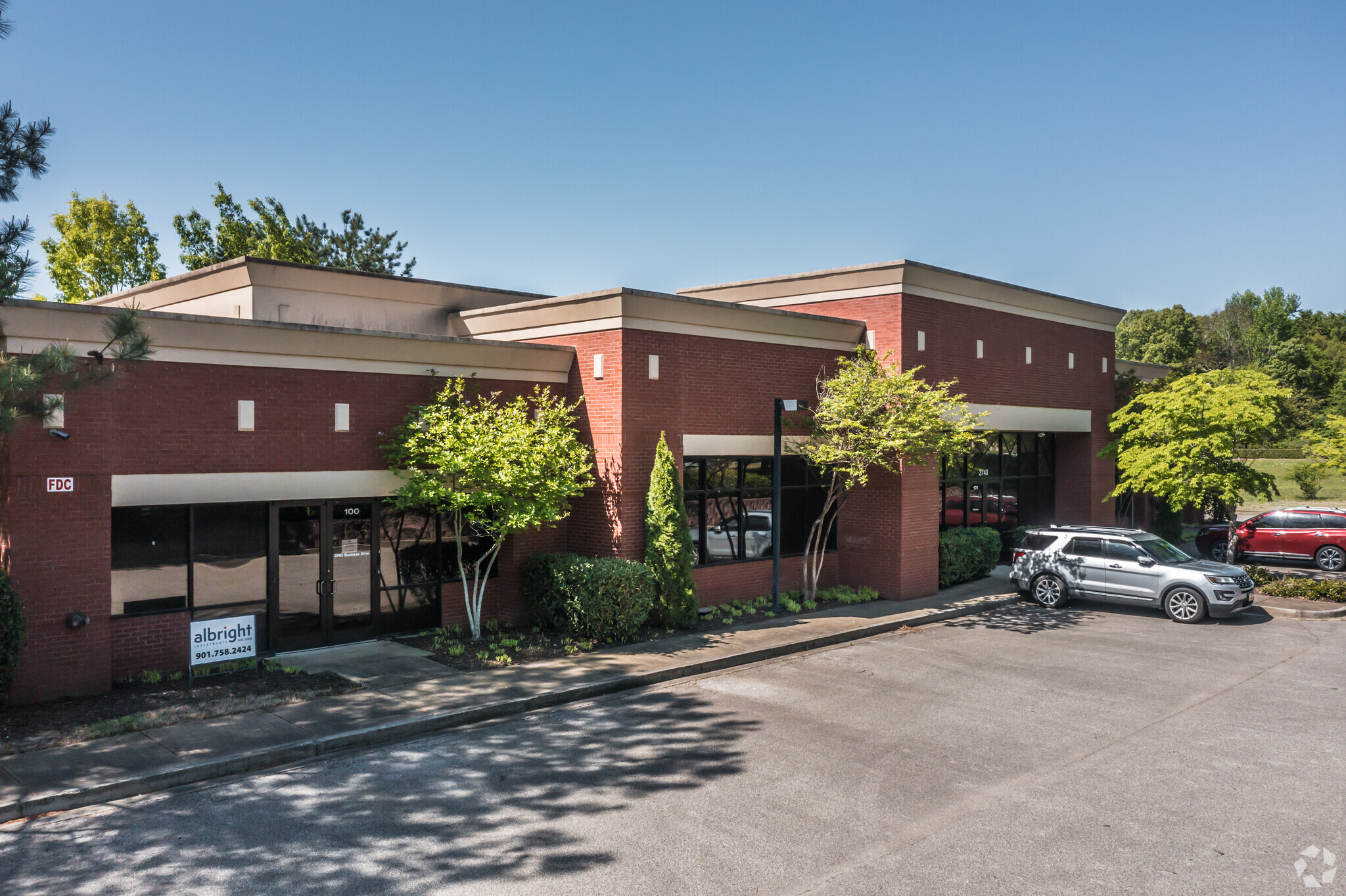 3740 Business Drive, Germantown, TN for lease Primary Photo- Image 1 of 9