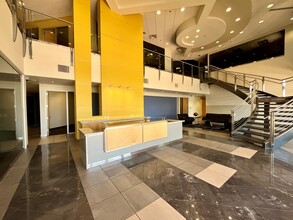 9160 E Bahia Dr, Scottsdale, AZ for lease Lobby- Image 2 of 19