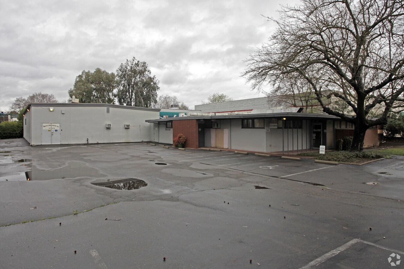 1525 Fulton Ave, Sacramento, CA 95825