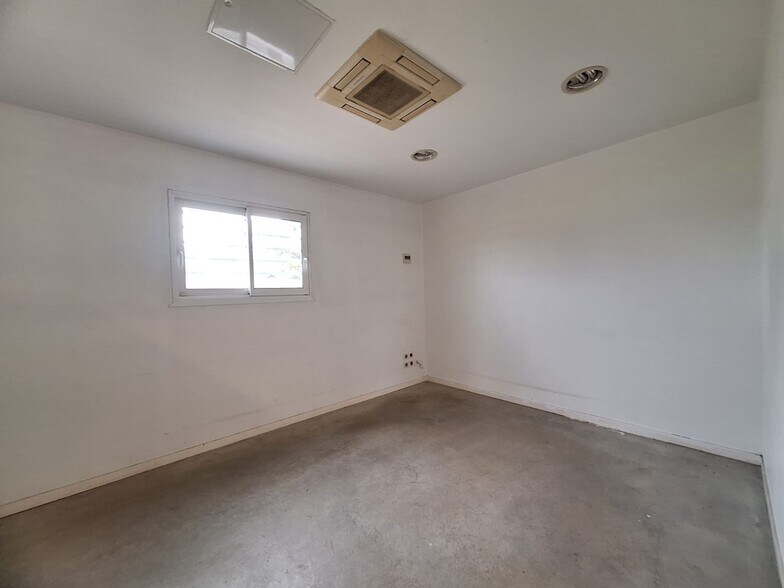 Flex in Blanquefort for lease - Building Photo - Image 3 of 6