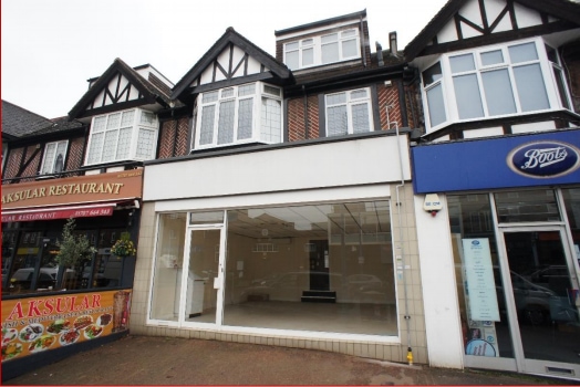 142 Darkes Ln, Potters Bar for sale Primary Photo- Image 1 of 1