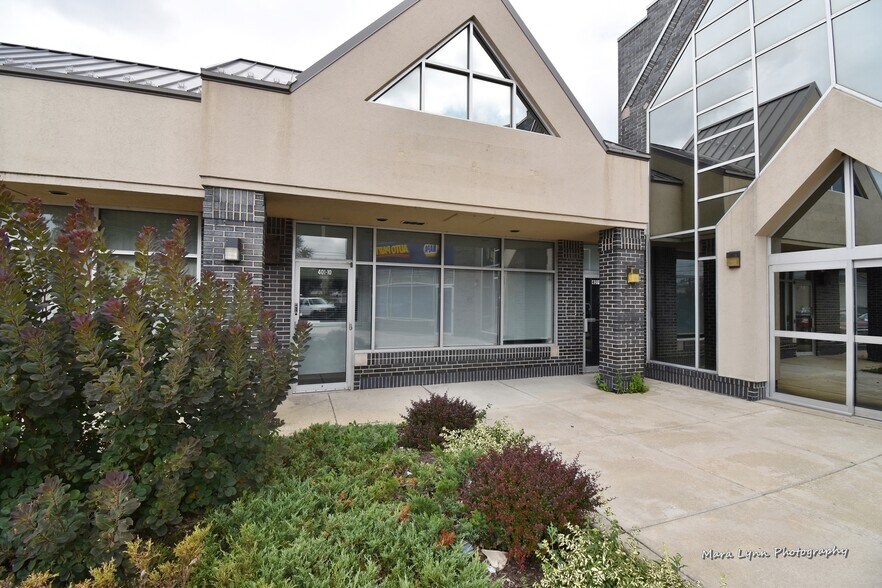 401 E North Ave, Villa Park, IL 60181