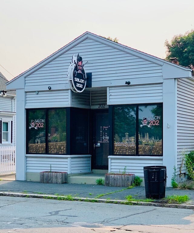 202 Dartmouth St, New Bedford, MA for sale Building Photo- Image 1 of 1