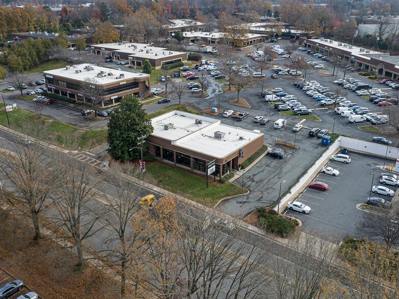 814 Tyvola Rd, Charlotte, NC for lease - Building Photo - Image 2 of 24