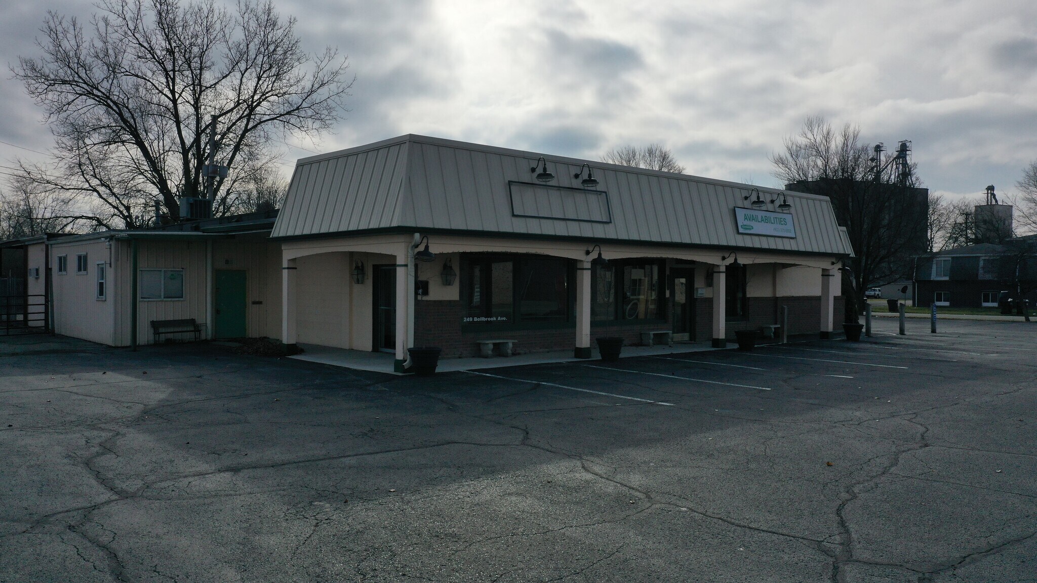 245251 Bellbrook Ave, Xenia, OH 45385 Kennedy Korners Shopping