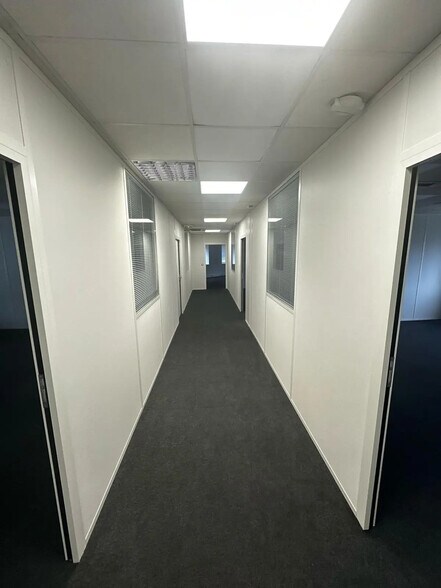 1 Rue Lénine, Ivry-sur-Seine for lease - Interior Photo - Image 2 of 4