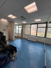 300-304 E 59th St, New York, NY for lease Interior Photo- Image 2 of 6