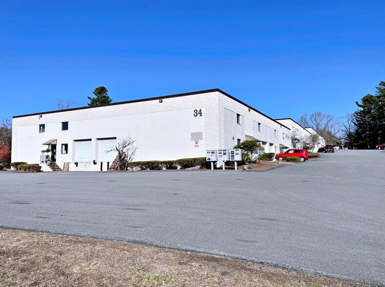 34 Sullivan Rd, North Billerica, MA for sale - Building Photo - Image 3 of 24