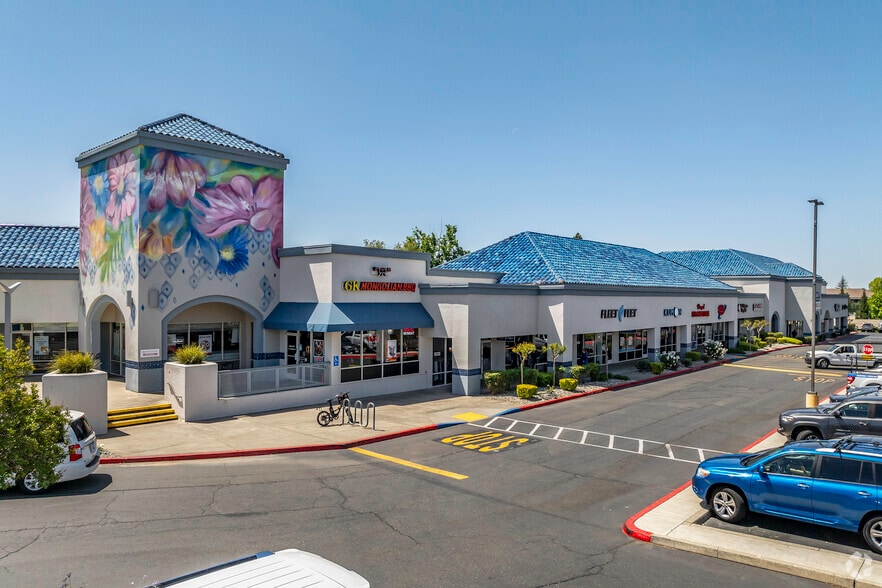 1850 Douglas Blvd, Roseville, CA for lease - Building Photo - Image 2 of 14