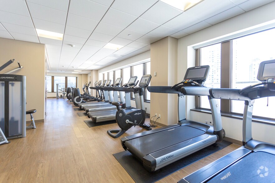 1 SE 3rd Ave, Miami, FL for lease - Interior Photo - Image 3 of 15