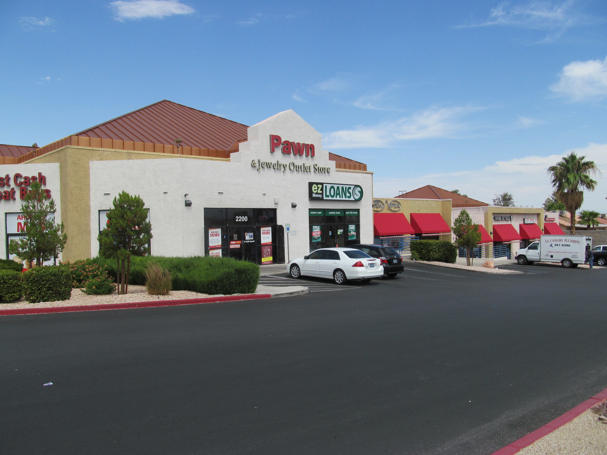 2200-2218 S Rainbow Blvd, Las Vegas, NV for lease Building Photo- Image 1 of 3