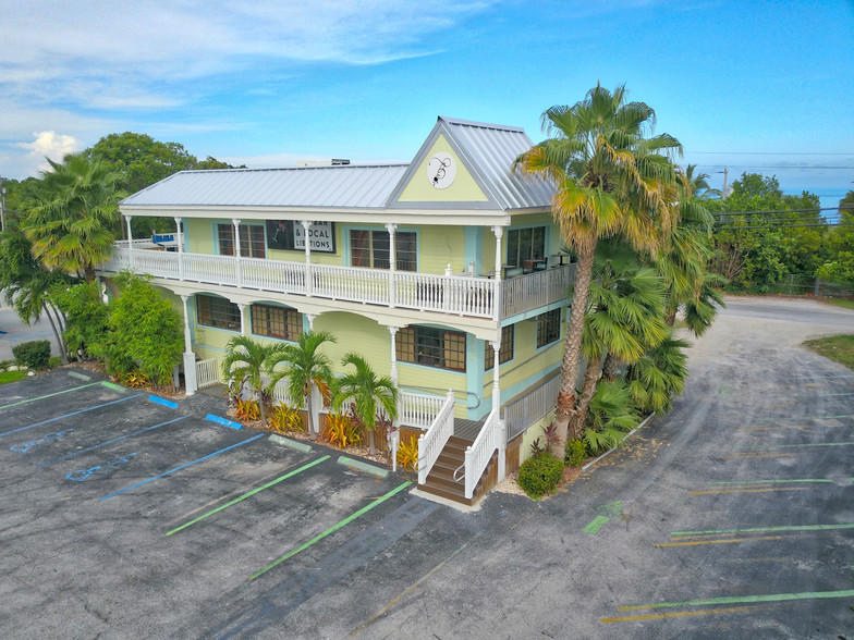 82779 Overseas Hwy, Islamorada, FL for sale - Building Photo - Image 1 of 1