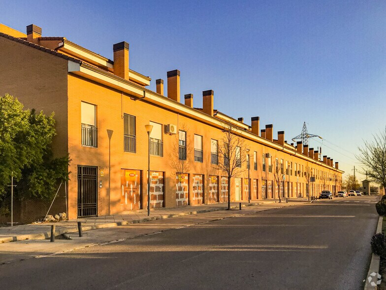 Avenida Natividad, 33, San Martín de la Vega, Madrid for sale - Primary Photo - Image 1 of 2