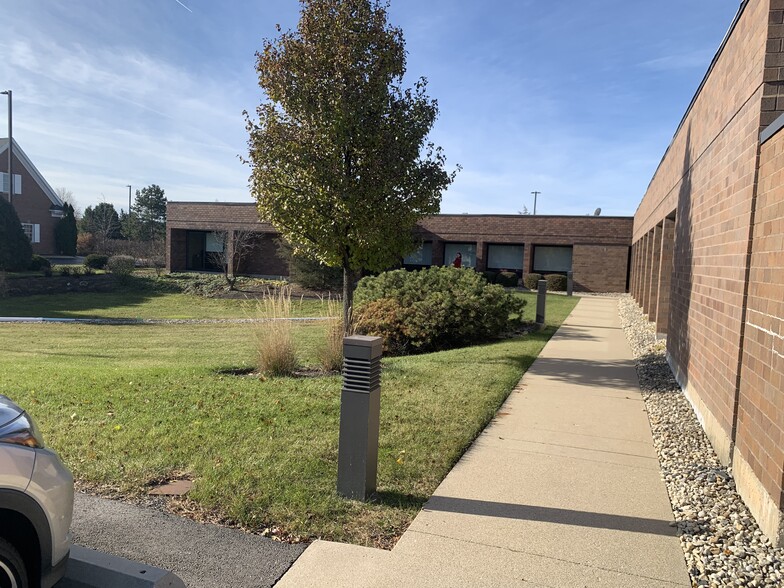 6910 S Madison St, Willowbrook, IL 60527 - Office for Lease | LoopNet