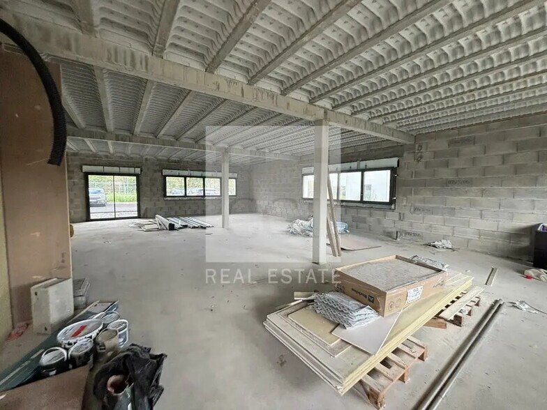 Flex in MARCY-L'ETOILE for lease - Building Photo - Image 2 of 9