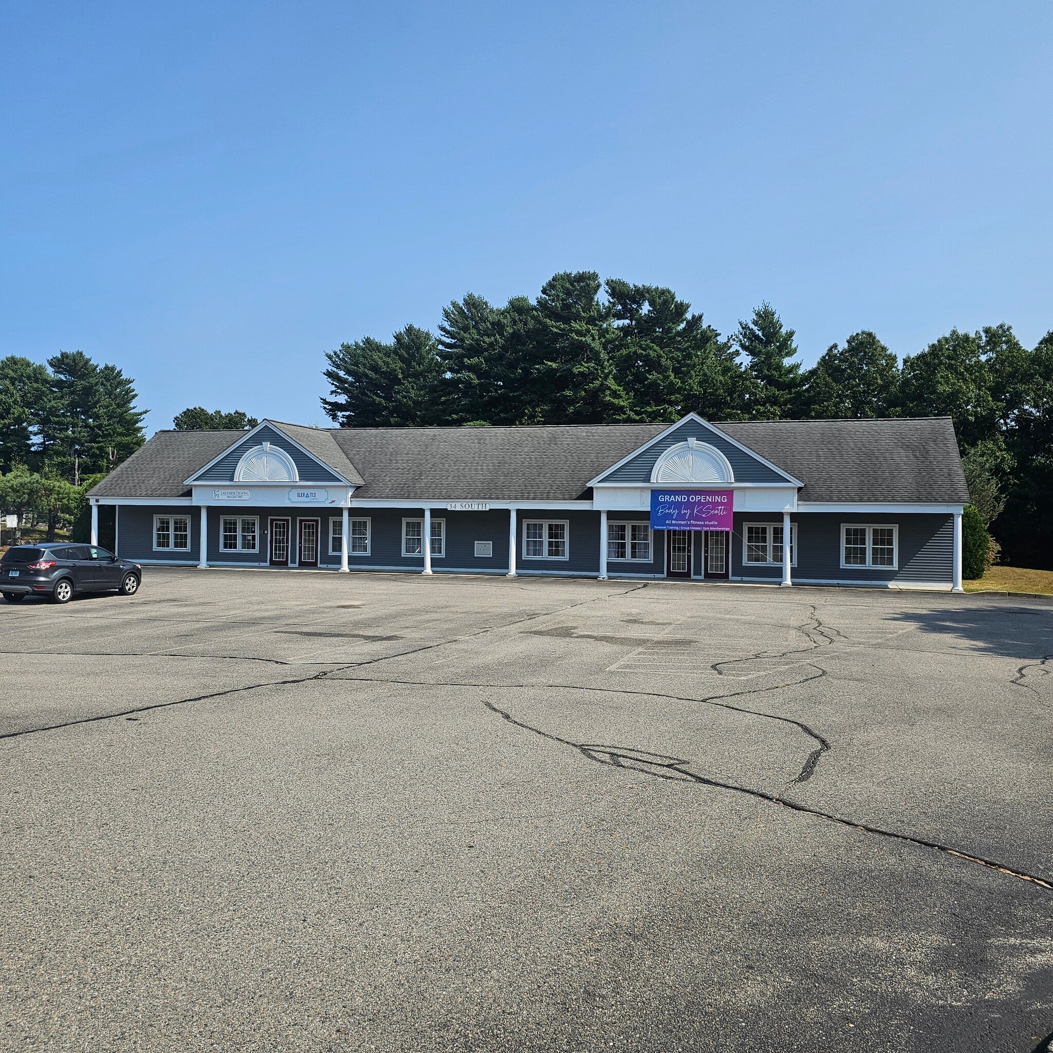 34 Nooseneck Hill Rd, West Greenwich, RI for sale Primary Photo- Image 1 of 1