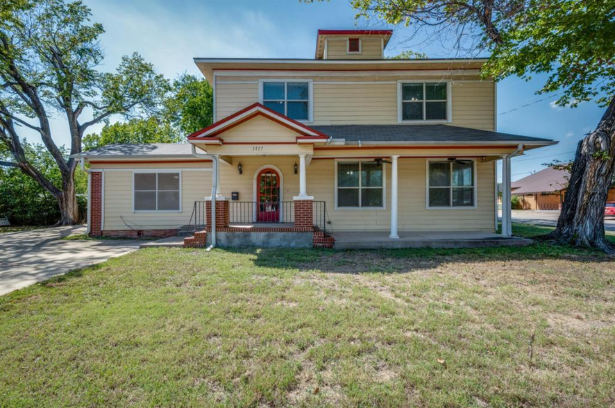 1117 N Elm St, Denton, TX for sale - Primary Photo - Image 1 of 25