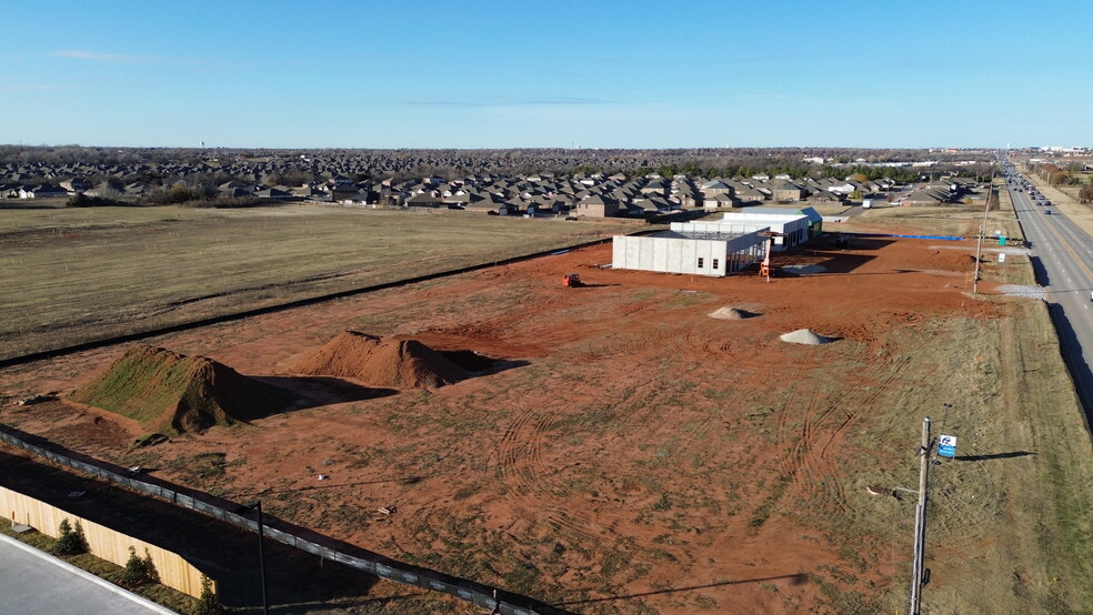 2713 S Mustang Rd, Yukon, OK for sale - Building Photo - Image 1 of 5