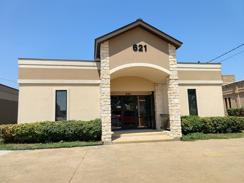 621 18th St, Plano, TX for sale - Building Photo - Image 1 of 4