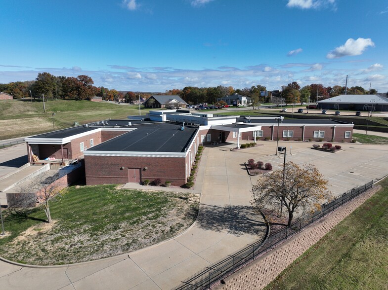 3255 Independence St, Cape Girardeau, MO for sale - Matterport Community - Image 2 of 23