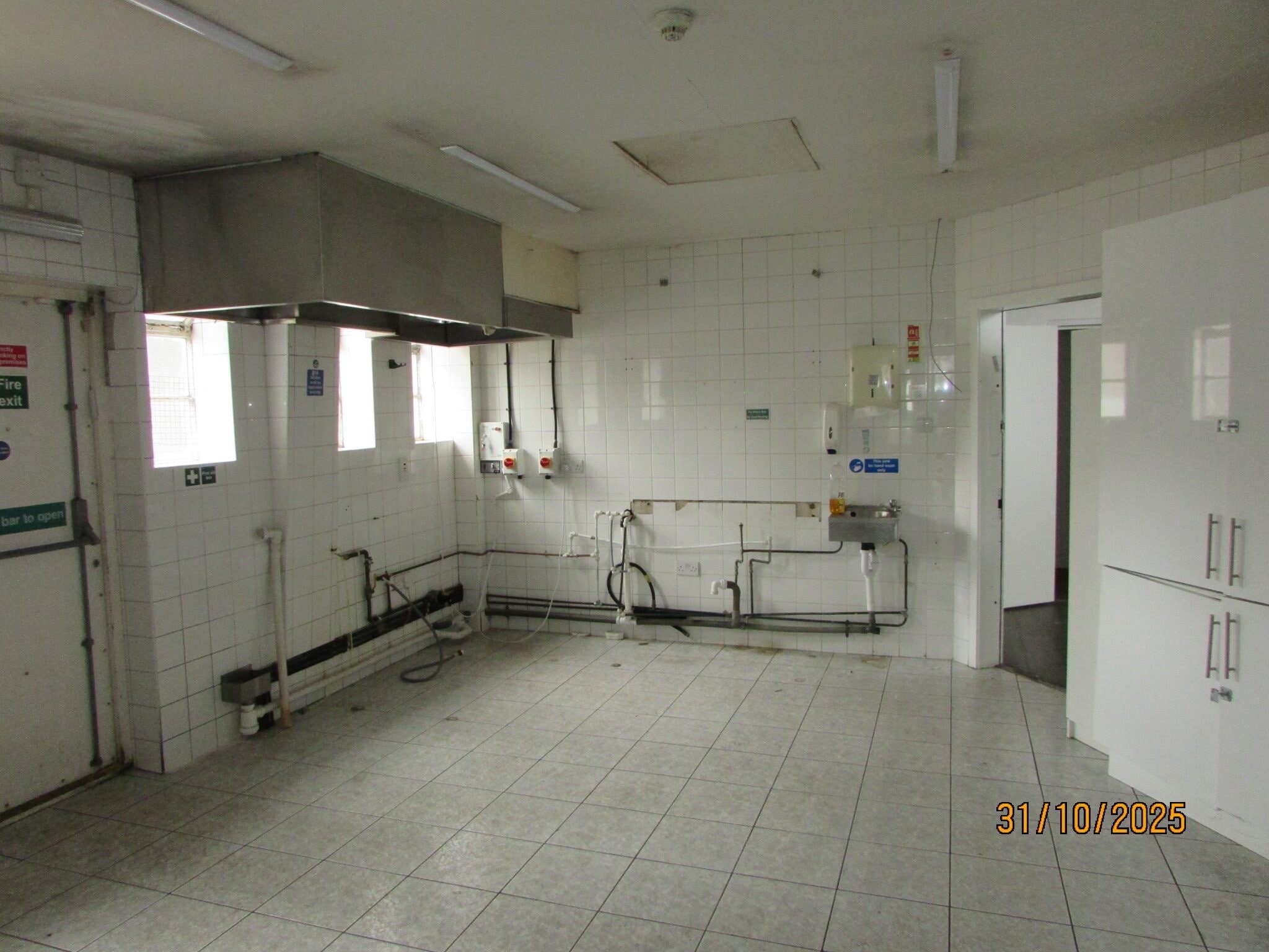 379-395 Hendon Way, London for lease Interior Photo- Image 1 of 4