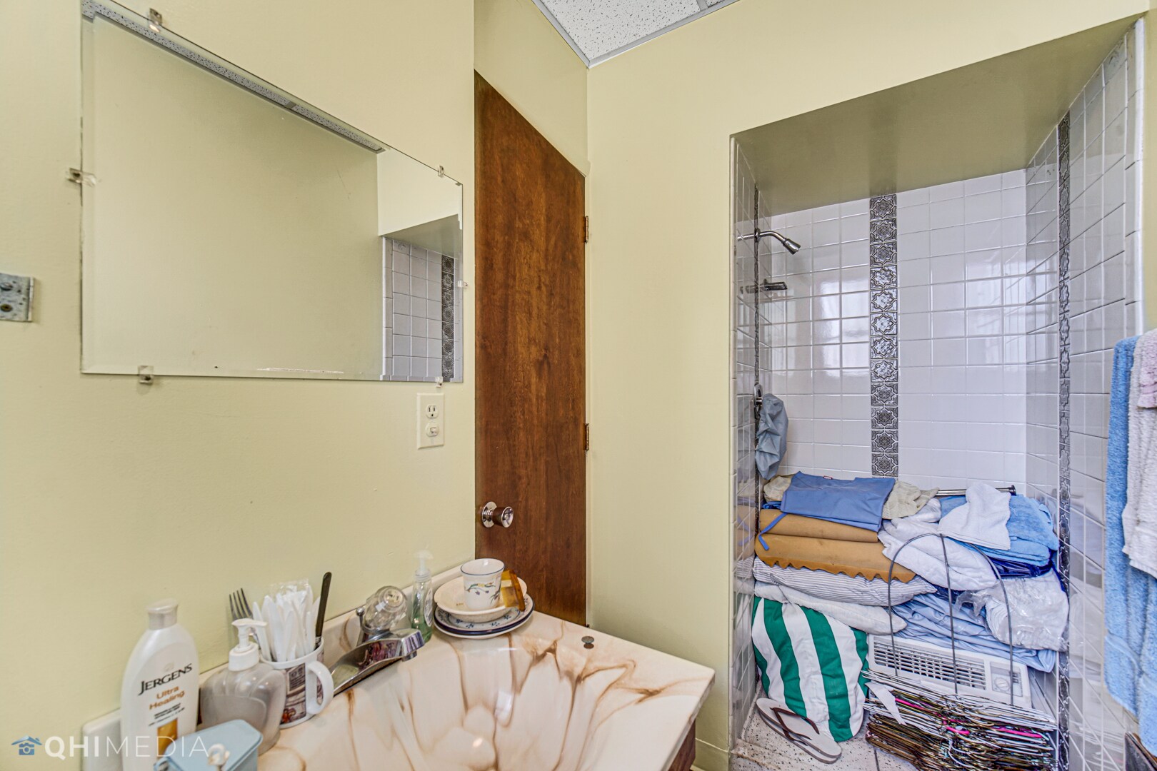 9761 S Cottage Grove Ave, Chicago, IL 60628 London Grove Dental