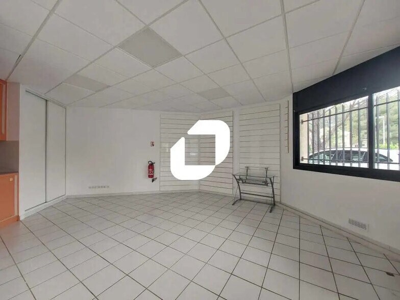 Office in Clapiers for lease - Interior Photo - Image 1 of 7