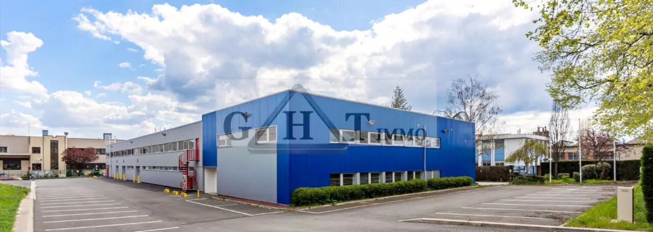 Industrial in Bezons for lease Building Photo- Image 1 of 4